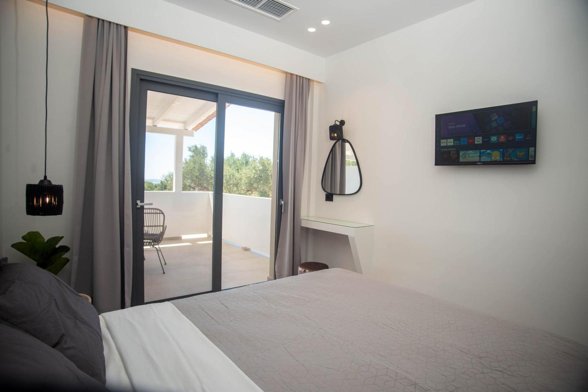 Koríthion Marea Luxury Suites - Tramontana מראה חיצוני תמונה