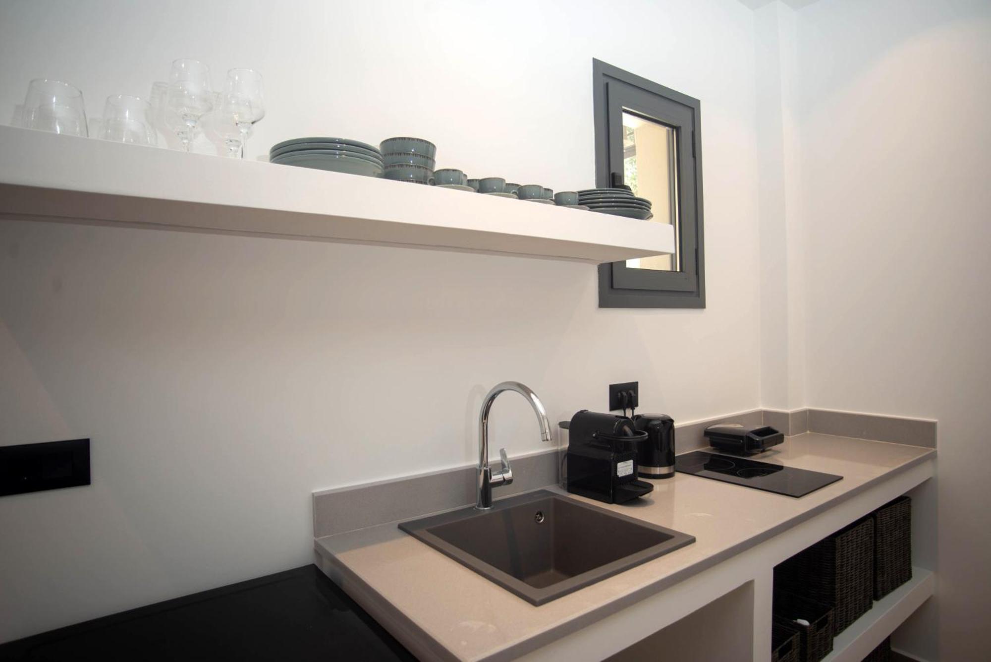 Koríthion Marea Luxury Suites - Tramontana מראה חיצוני תמונה
