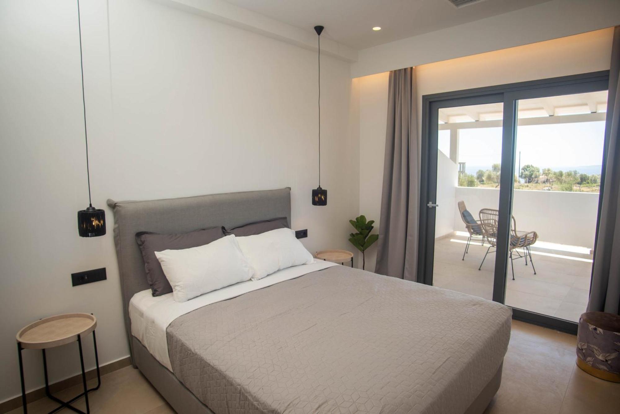 Koríthion Marea Luxury Suites - Tramontana מראה חיצוני תמונה